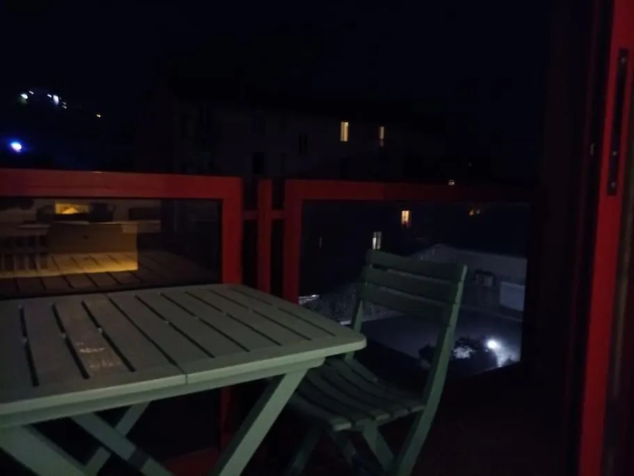 Appartement -- Le Refuge, à 50 mètres de la Gare -- à Grenoble