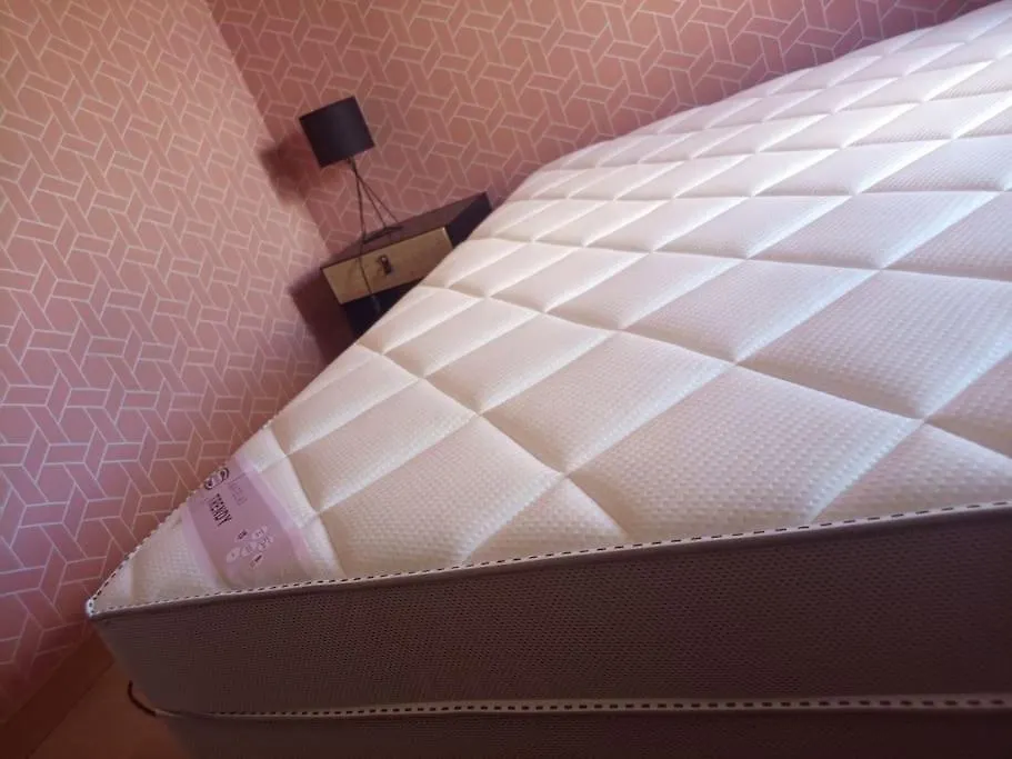 Appartement -- Le Refuge, à 50 mètres de la Gare -- à Grenoble 0*,