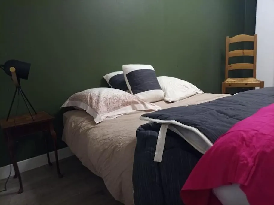 Appartement -- Le Refuge, à 50 mètres de la Gare -- à Grenoble France