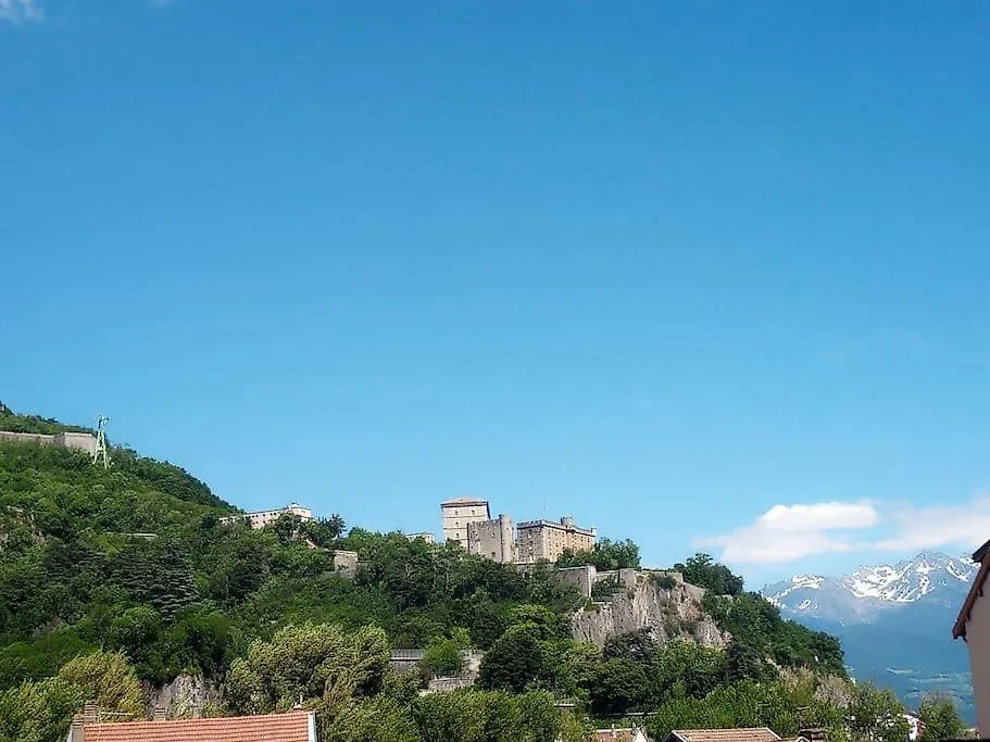 -- Le Refuge, à 50 mètres de la Gare -- Apartamento Grenoble
