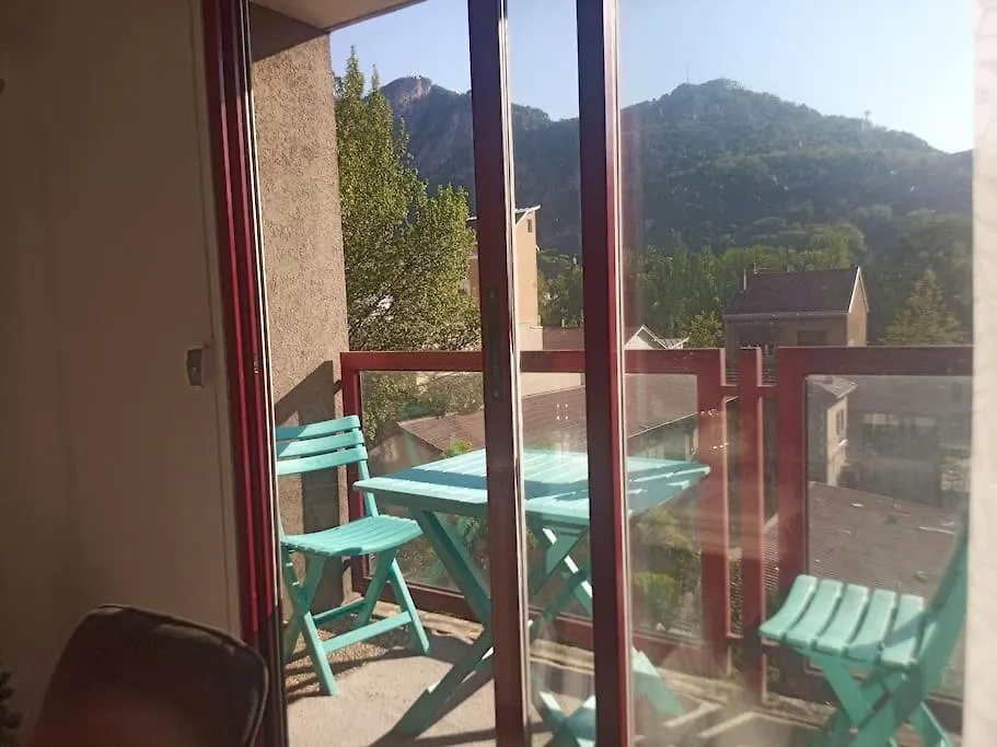 -- Le Refuge, à 50 mètres de la Gare -- Apartamento Grenoble